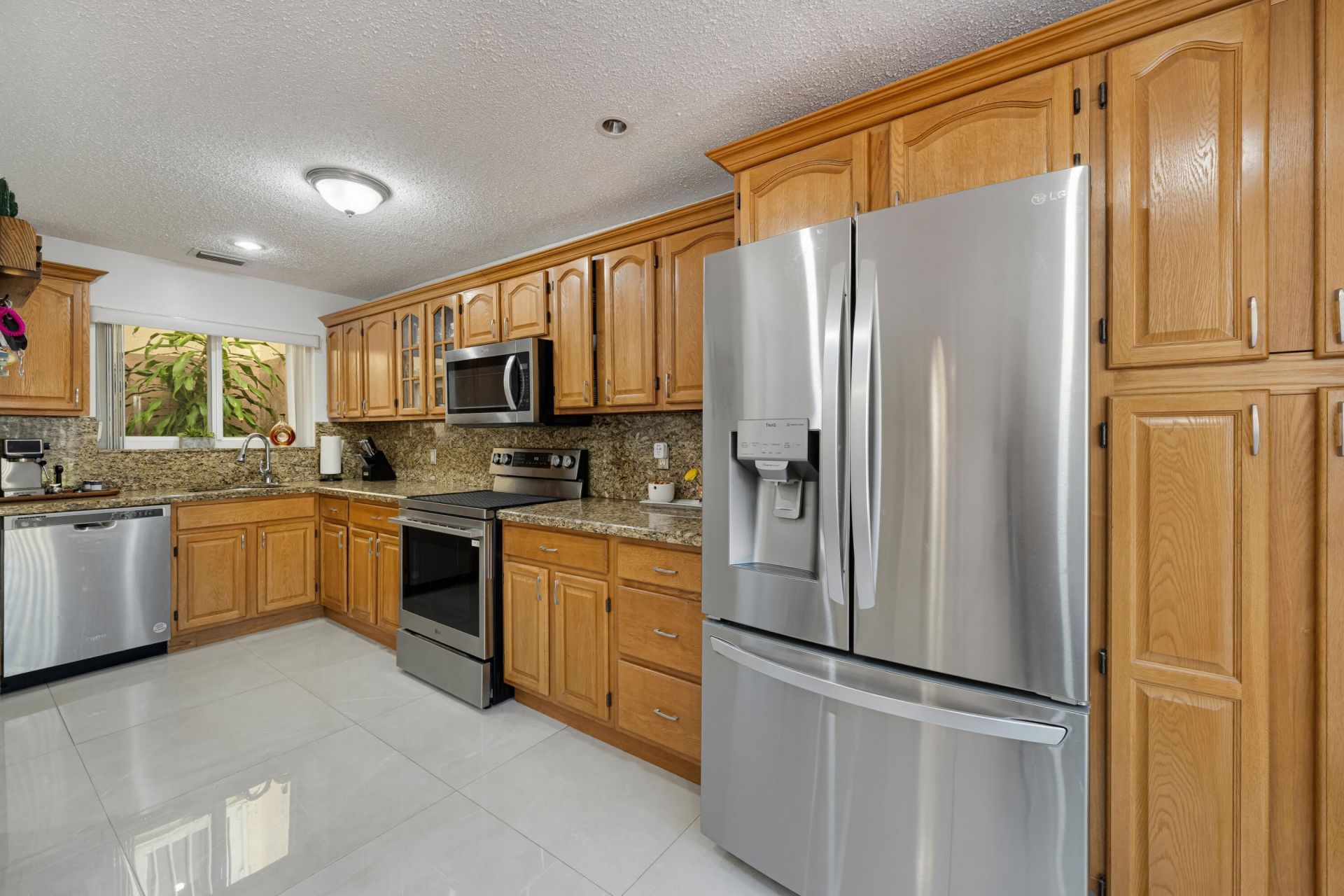 8811 SW 150th Place Circle, Miami, FL 33196 Photo