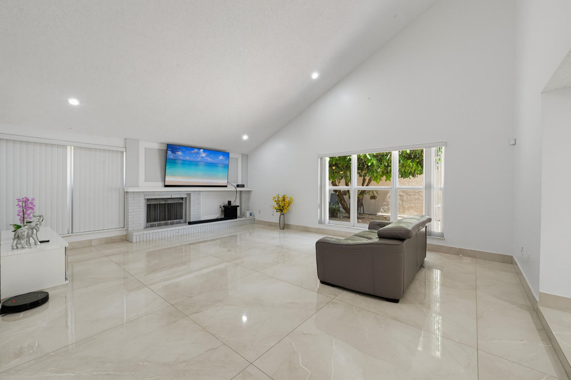 8811 SW 150th Place Circle, Miami, FL 33196 Photo