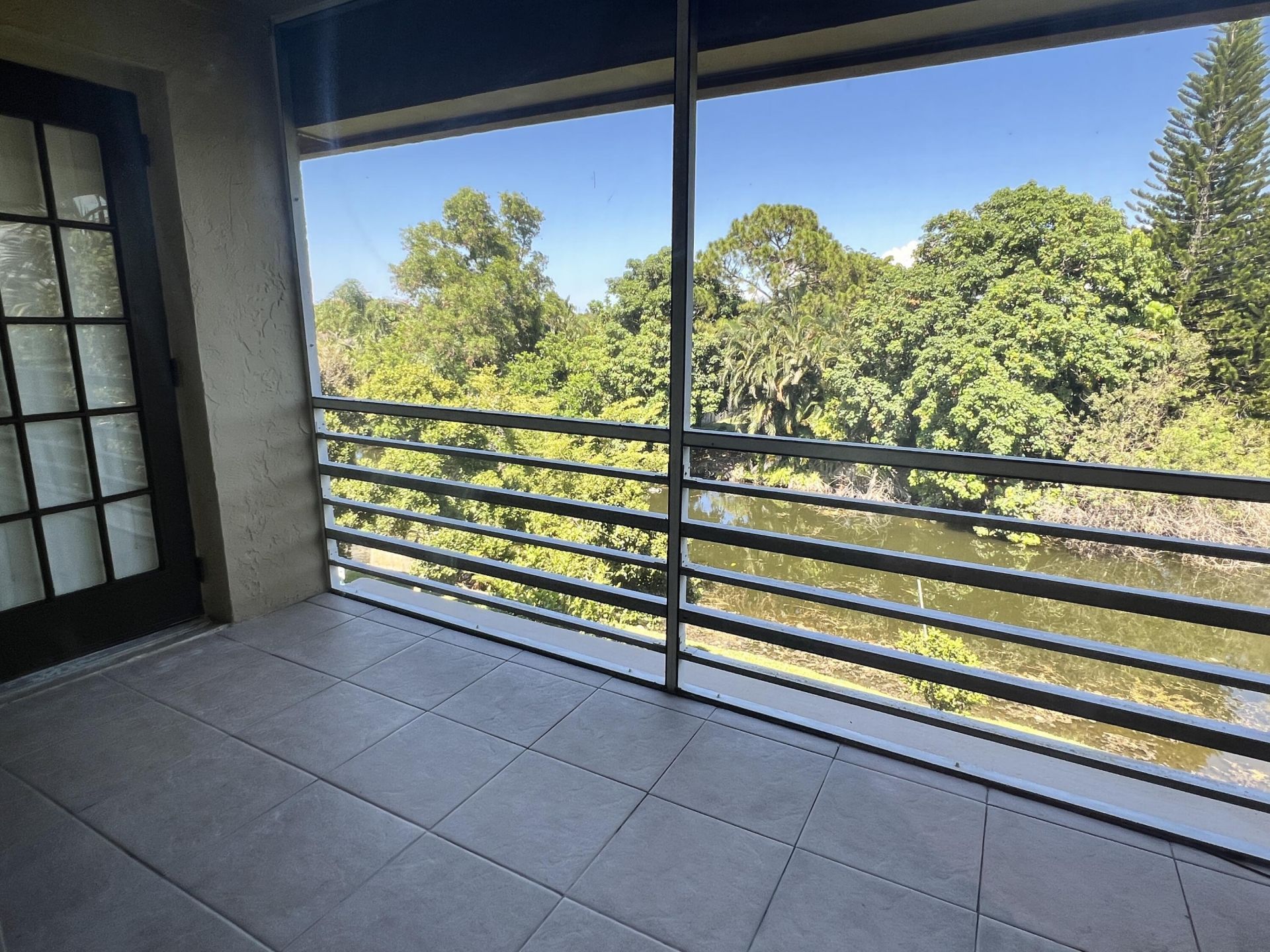 120 Sparrow Drive, Unit Apt 302, Royal Palm Beach, FL 33411 Photo