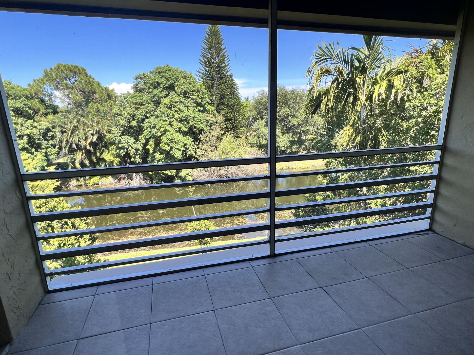120 Sparrow Drive, Unit Apt 302, Royal Palm Beach, FL 33411 Photo