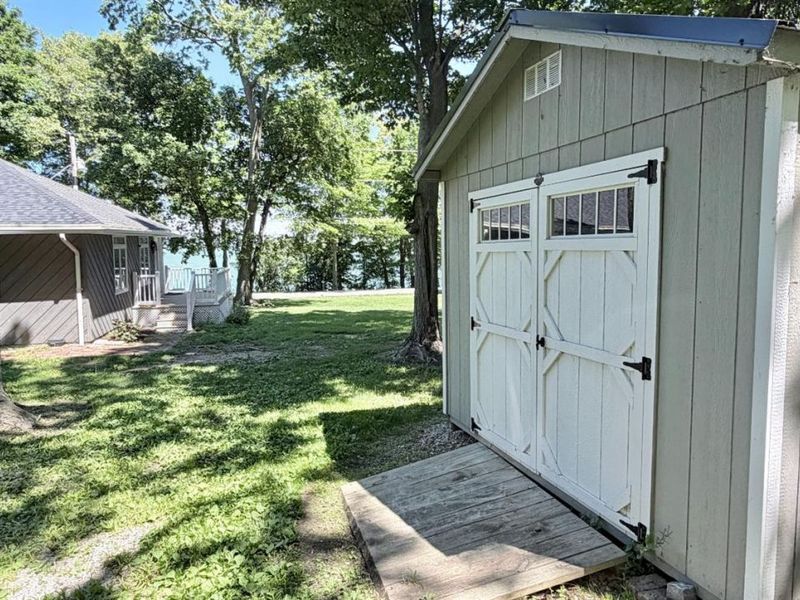 1036 W Lakeshore, Kelleys Island, OH 43438 Photo 15