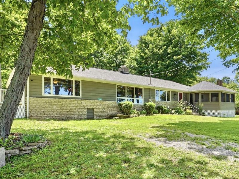 1036 W Lakeshore, Kelleys Island, OH 43438 Photo 4