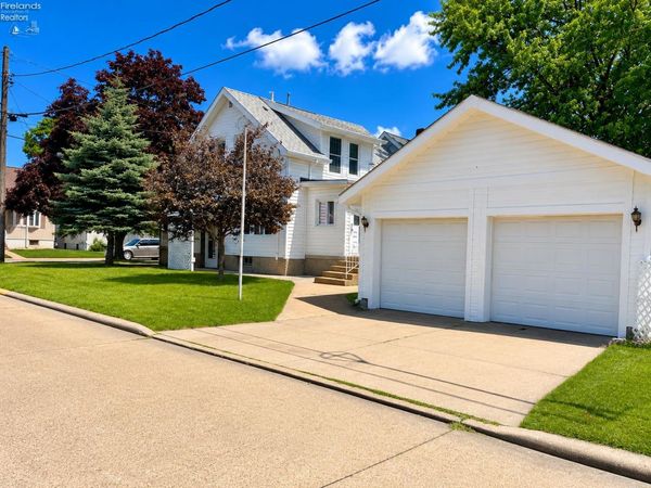 136 W Cowdery Street, Sandusky, OH 44870