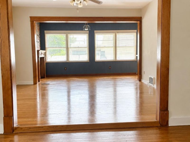136 W Cowdery Street, Sandusky, OH 44870 Photo 8