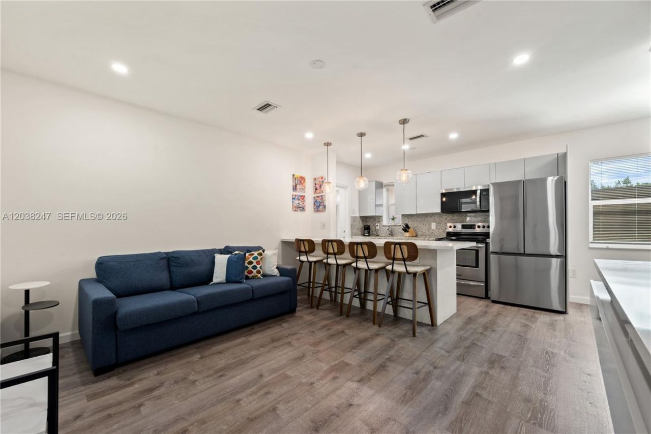 329 SW 15th Ave , Miami, FL 33135 Photo