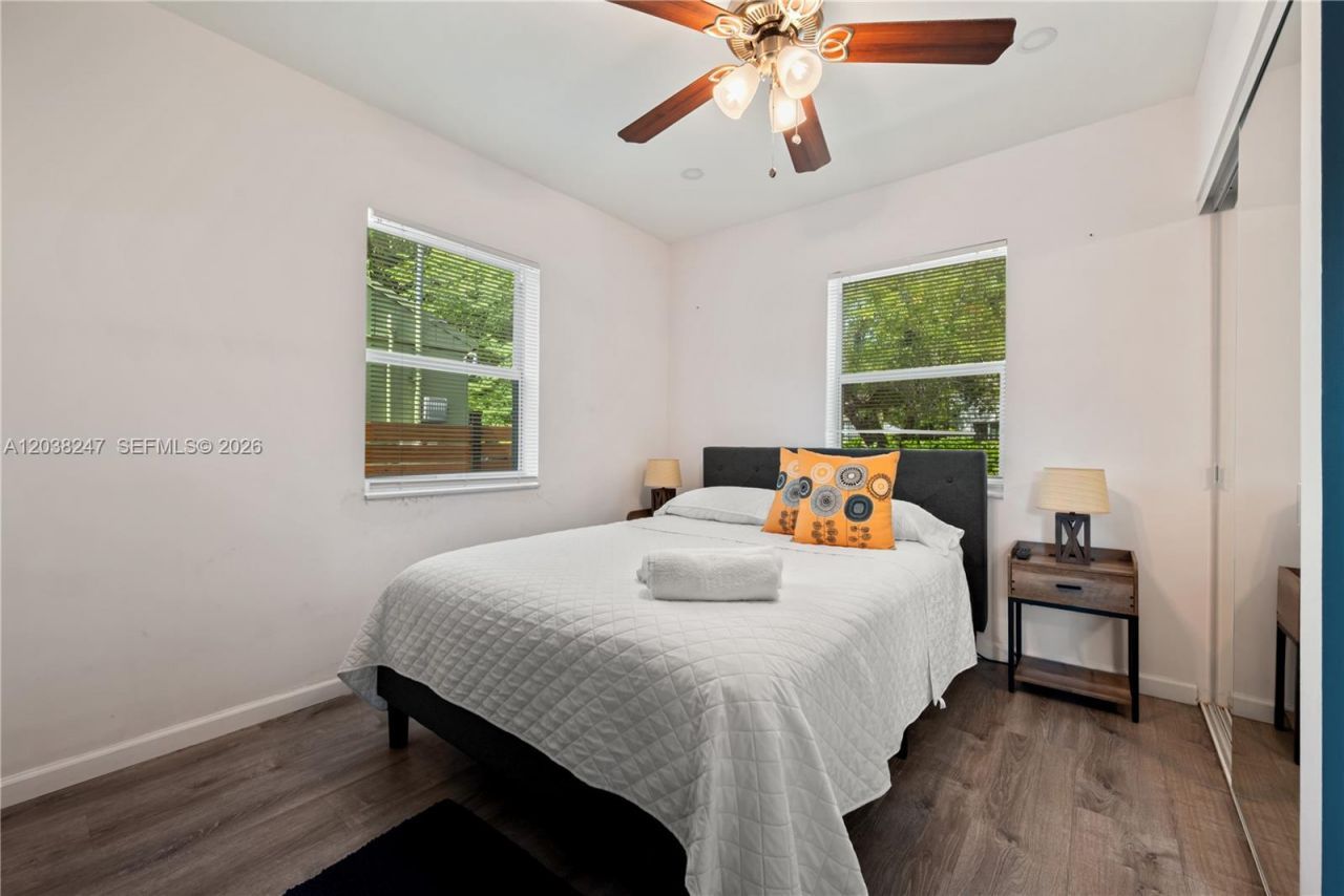 329 SW 15th Ave , Miami, FL 33135 Photo