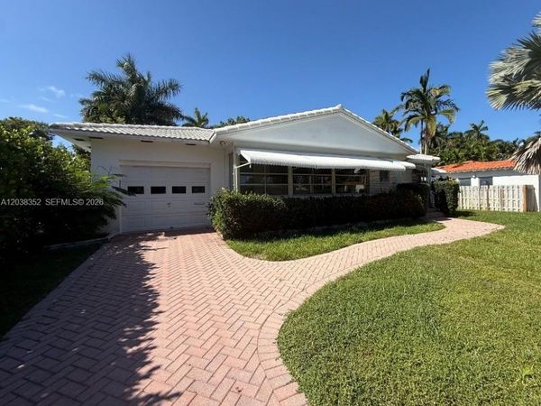 1235 Jefferson St , Hollywood, FL 33019