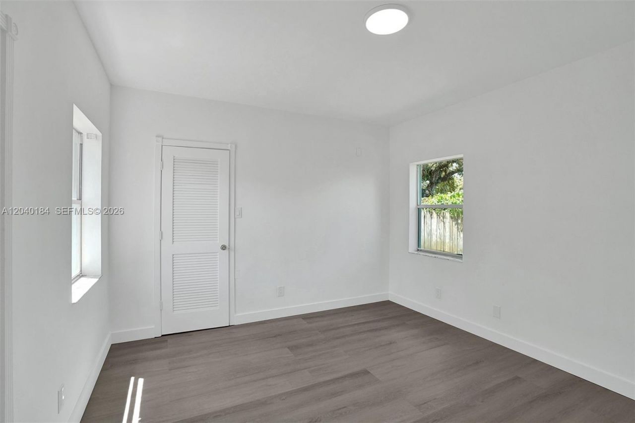 2804 SW 16 Street , Unit COTTAGE, Fort Lauderdale, FL 33312 Photo