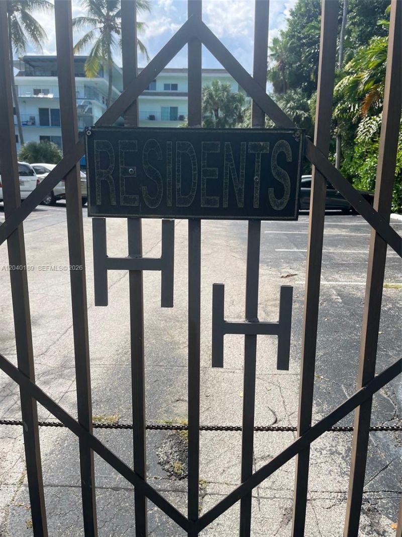 2539 S Bayshore Dr , Unit 320A, Miami, FL 33133 Photo