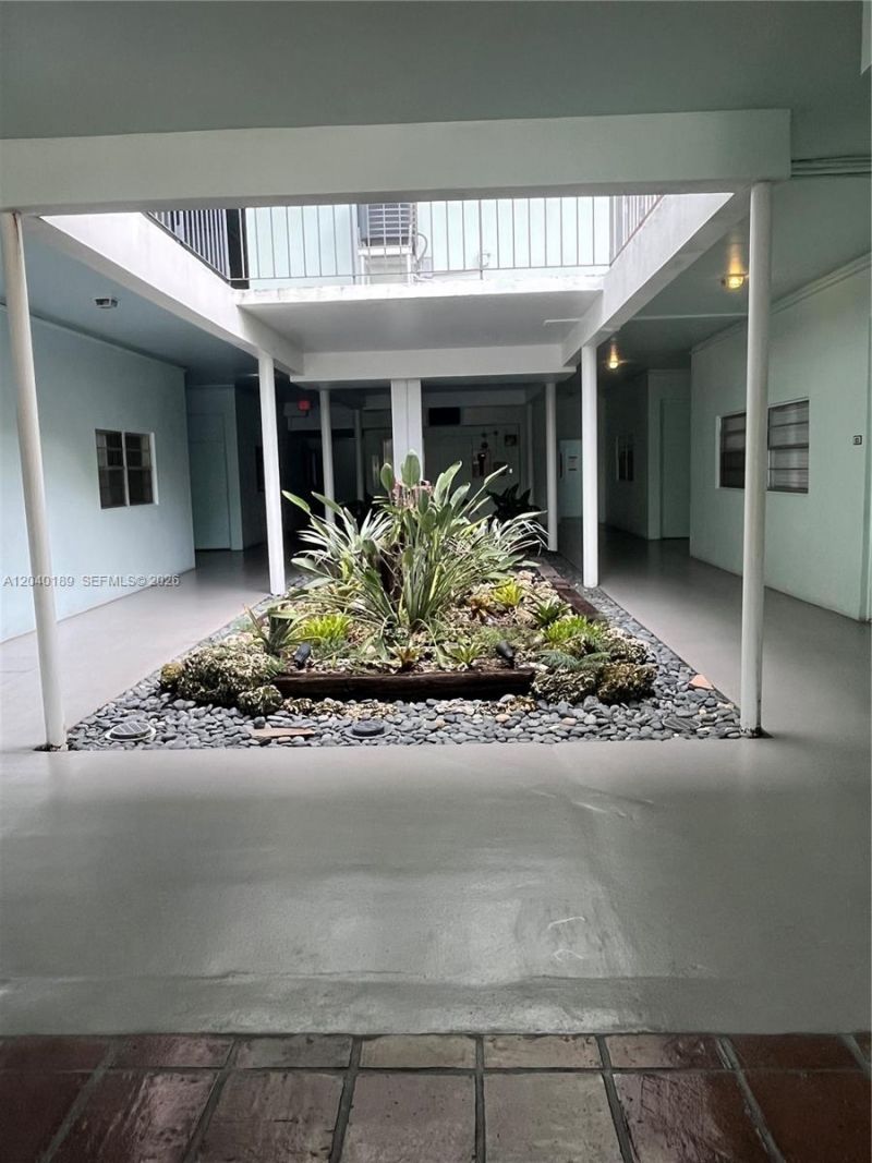 2539 S Bayshore Dr , Unit 320A, Miami, FL 33133 Photo