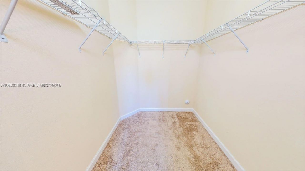9073 W 33rd Ave, Hialeah, FL 33018 Photo