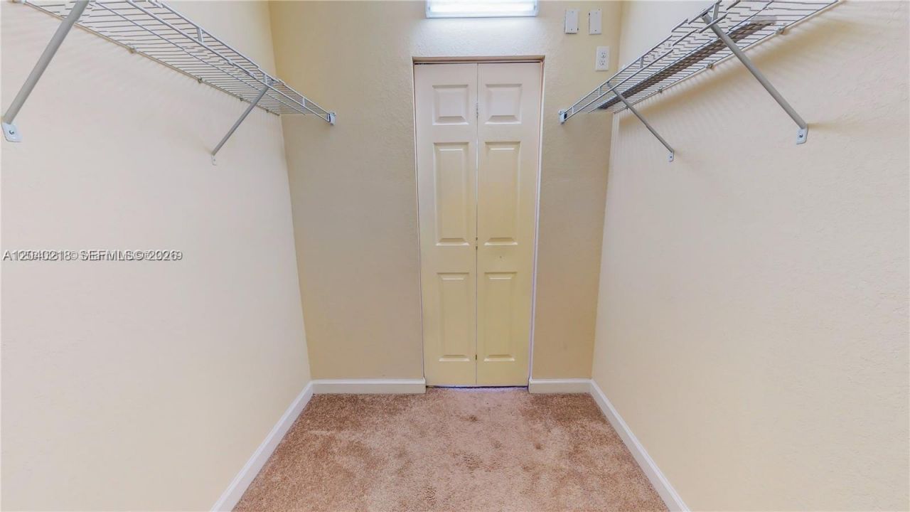 9073 W 33rd Ave, Hialeah, FL 33018 Photo