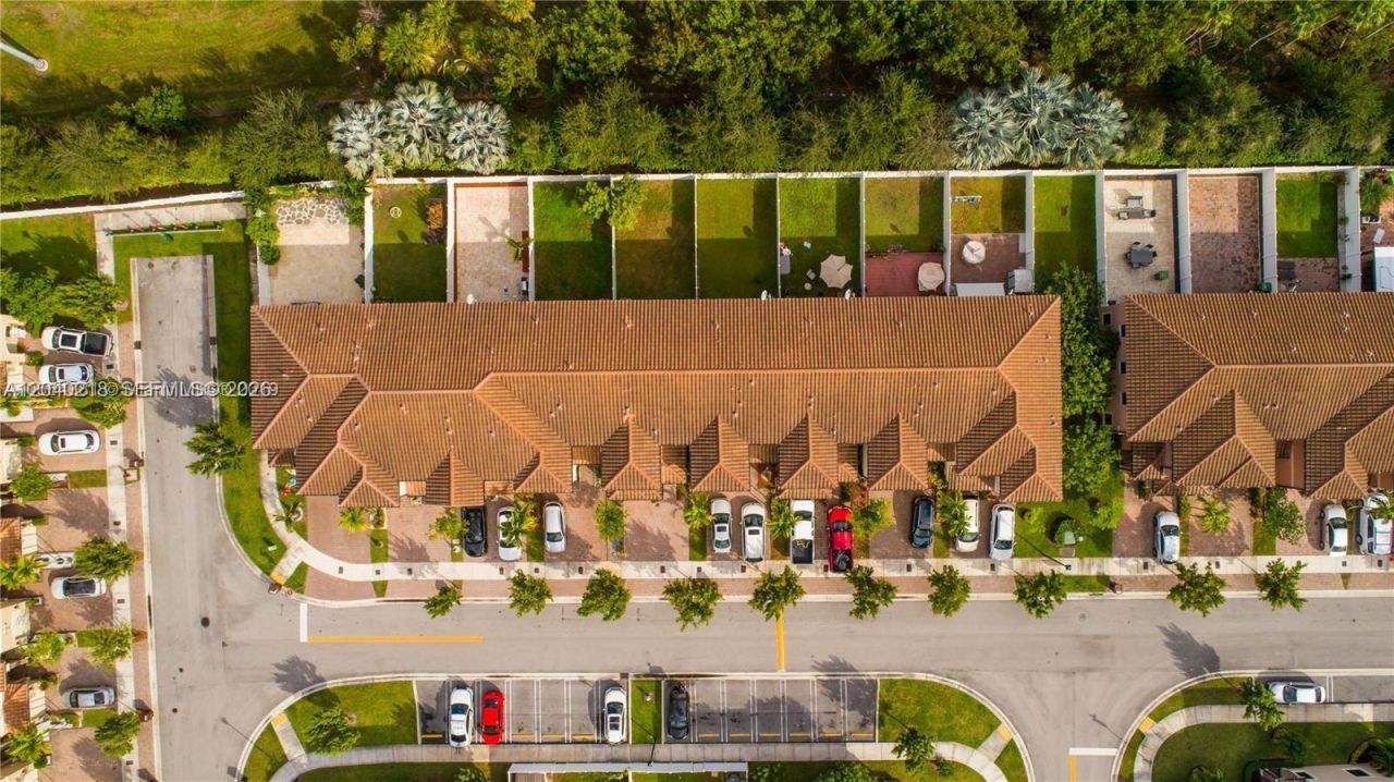 9073 W 33rd Ave, Hialeah, FL 33018 Photo