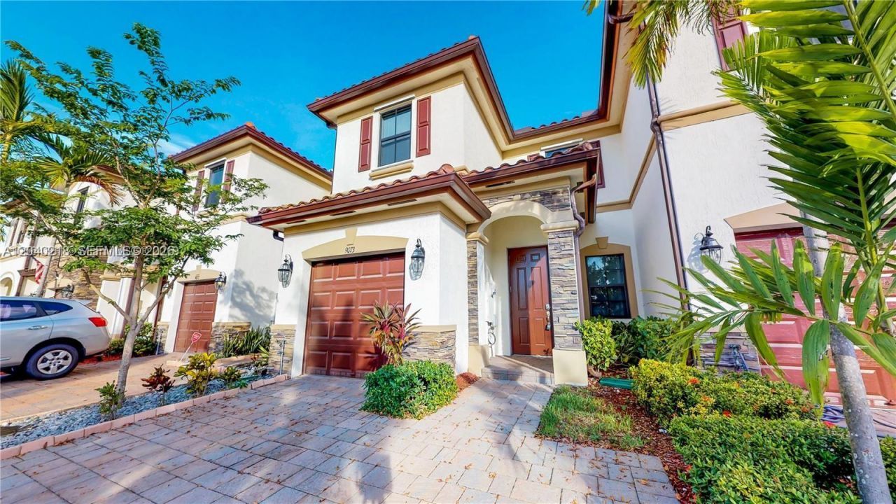 9073 W 33rd Ave, Hialeah, FL 33018 Photo