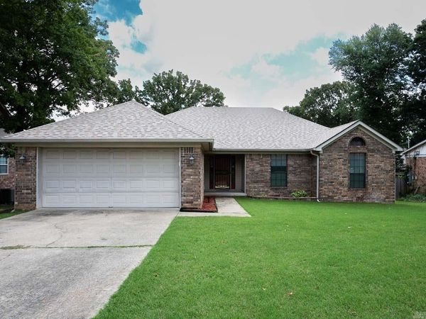1321 Faircove Loop, North Little Rock, AR 72116