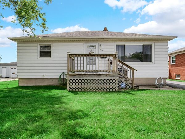 7638 Missouri Avenue , Hammond, IN 46323