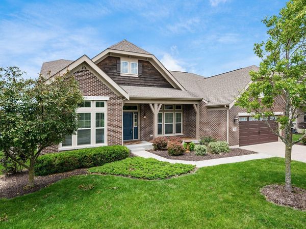 886 Ballater Drive , Delaware, OH 43015
