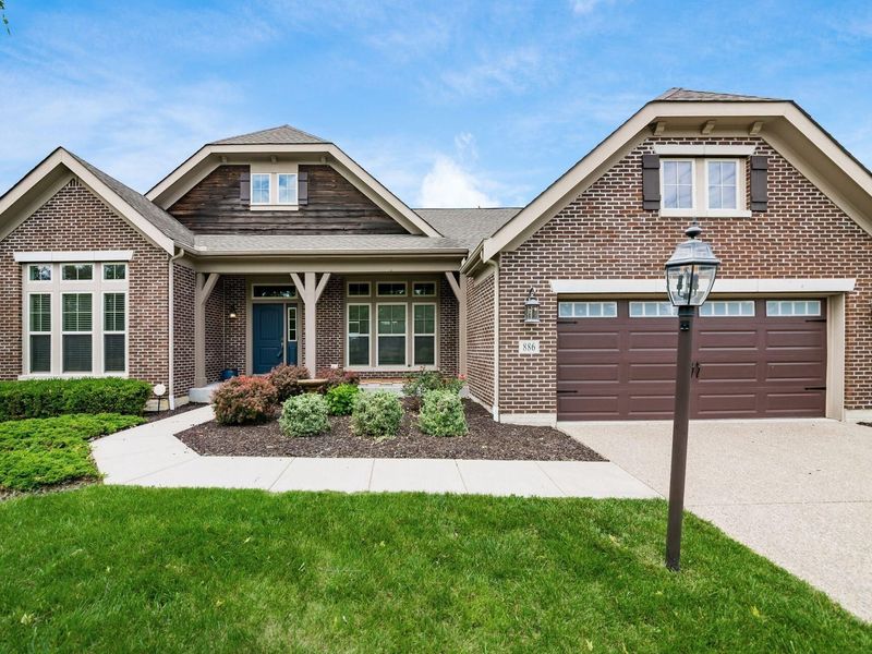 886 Ballater Drive , Delaware, OH 43015 Photo 2