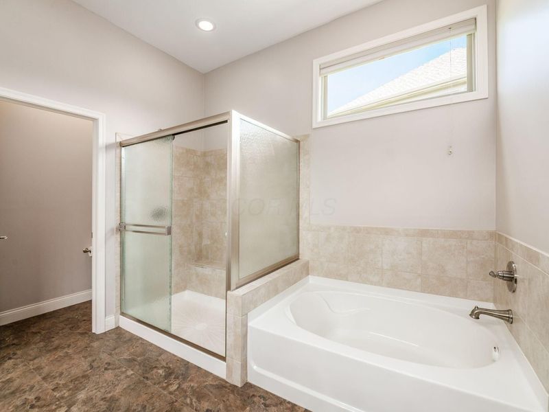 886 Ballater Drive , Delaware, OH 43015 Photo 36