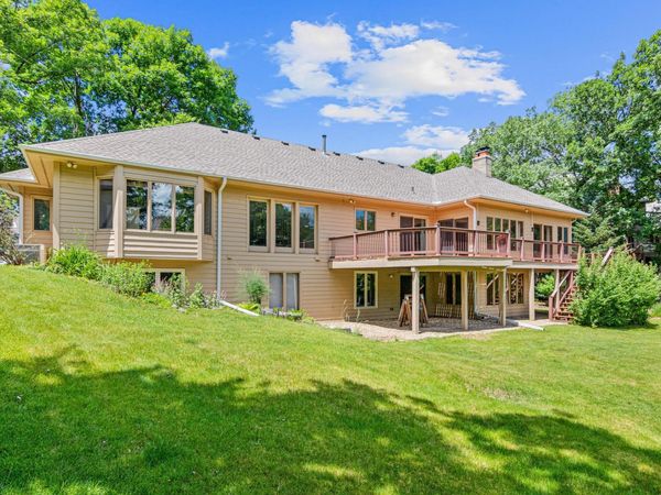 1200 Summit Oaks Drive, Burnsville, MN 55337
