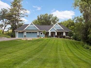 141 Mendota Road W, West Saint Paul, MN 55118
