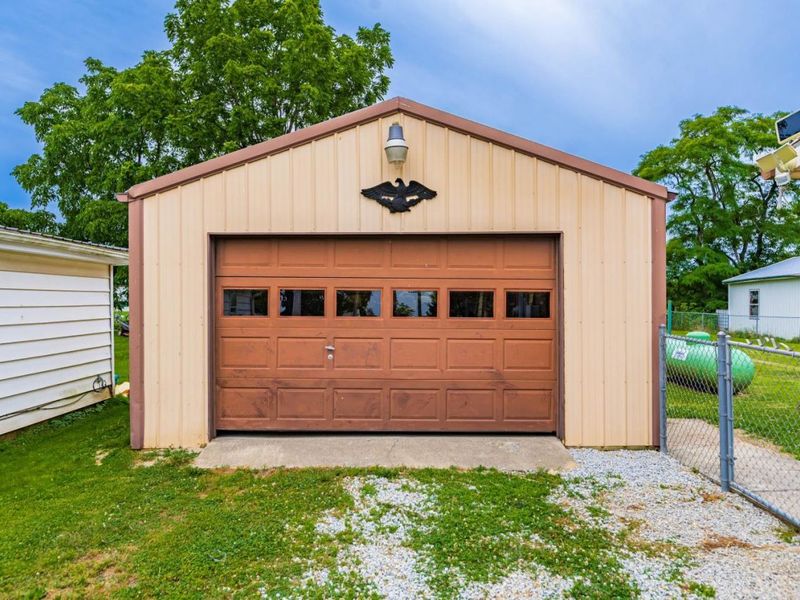 2122 Tri County Road, Winchester, OH 45697 Photo 14