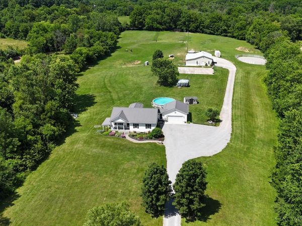 8024 Hightop Road, Hillsboro, OH 45133