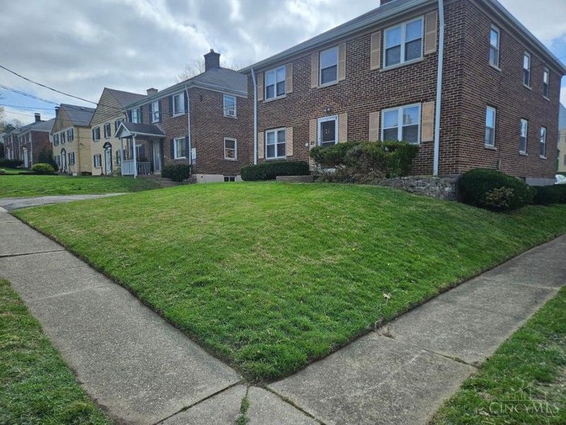 27 Gahl Terrace, Reading, OH 45215 Photo 1