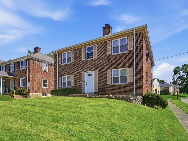 27 Gahl Terrace, Reading, OH 45215 Photo 3