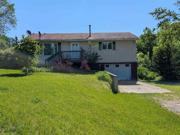 N3126 Oak Road, Markesan, WI 53946
