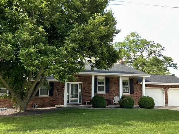 3141 Golf Drive, Quincy, IL 62301