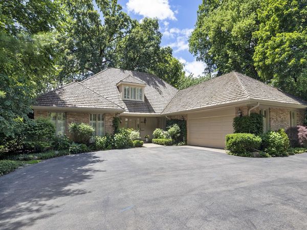 48 Indian Hill Road, Winnetka, IL 60093