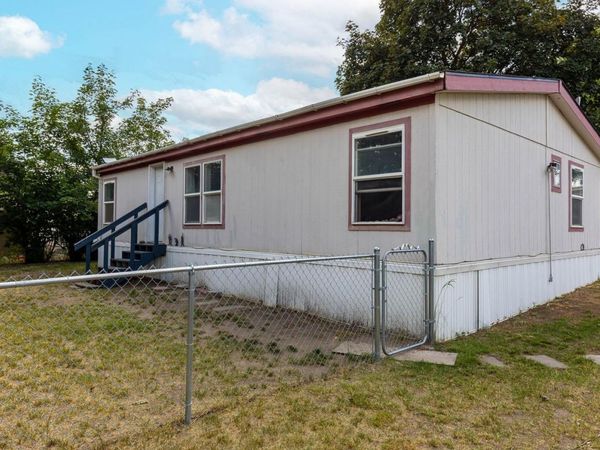 3920 E Center Rd, Mead, WA 99201