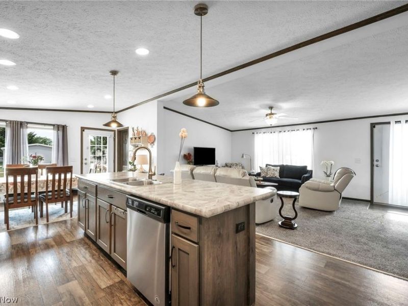 1610 Caddy Lane, Painesville Township, OH 44077 Photo 4