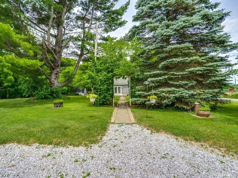 15292 Friendsville Road, Burbank, OH 44214 Photo 10
