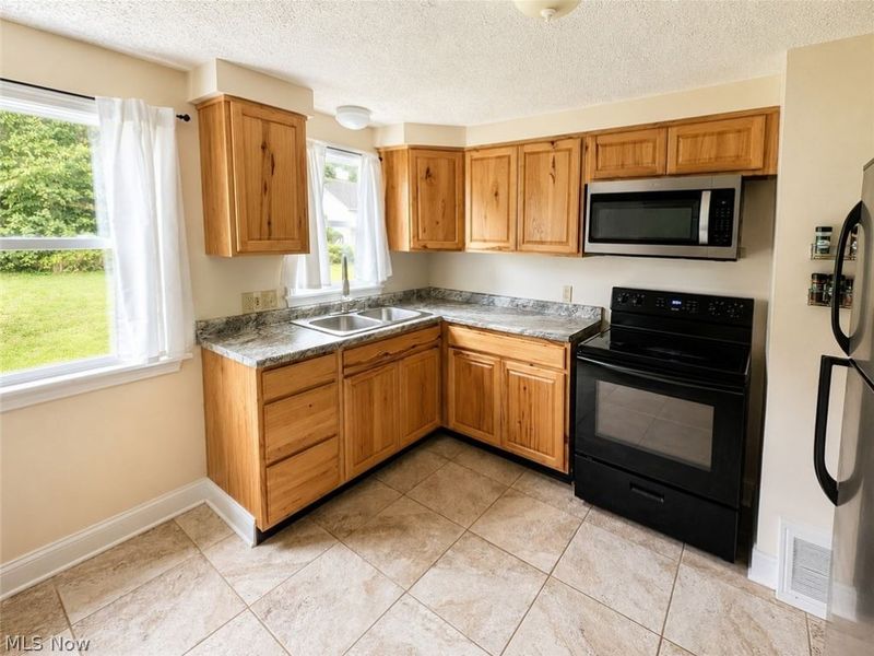 184 Ambrose Avenue NW, Canton, OH 44708 Photo 7