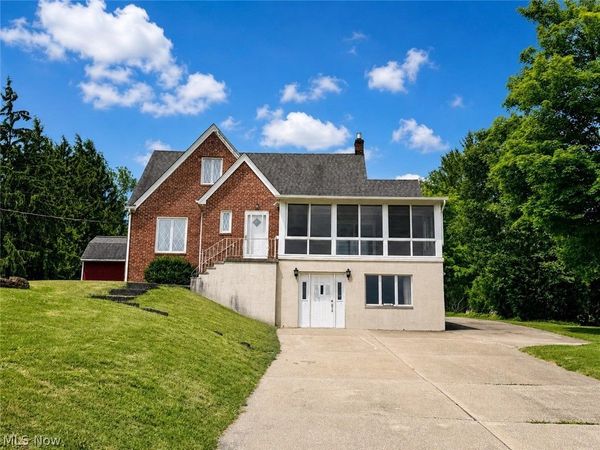 1359 W Sprague Road , Broadview Heights, OH 44147