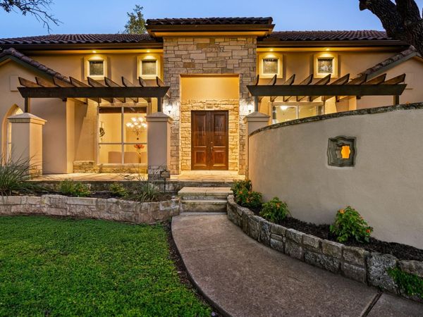901 Palos Verdes , Leander, TX 78641