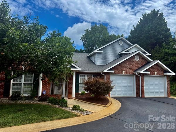 112 Mooreland Drive NE, Conover, NC 28613
