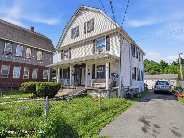 628-630 S Blakely Street, Dunmore, PA 18510