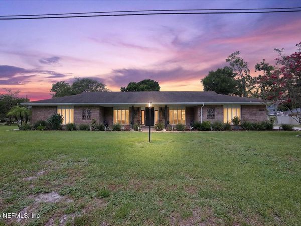 8620 SAN SERVERA Drive W, Jacksonville, FL 32217