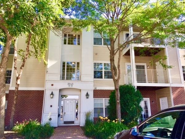 3243 Stratford Court , Unit 2C, Lake Bluff, IL 60044