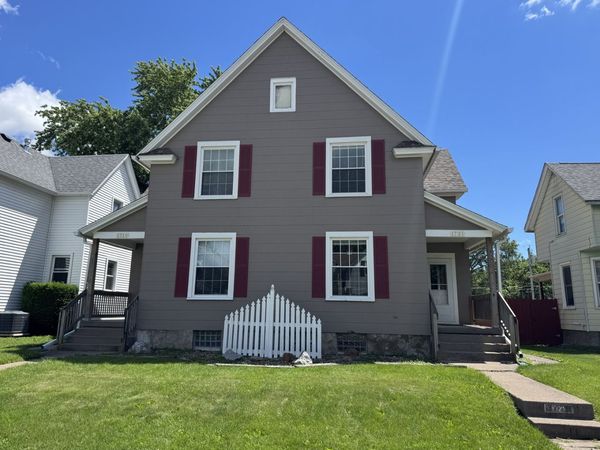 1721 W 16th Street , Davenport, IA 52804