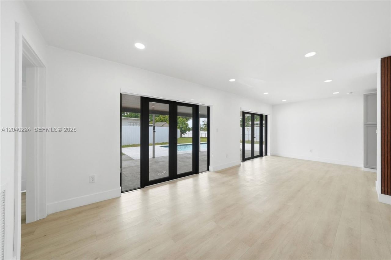 7200 W 12th Ave , Hialeah, FL 33014 Photo