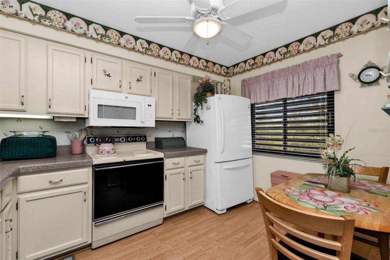 5221 Lake Village Drive, Unit 24, Sarasota, FL 34235 Photo