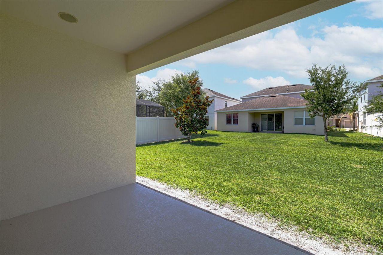 6023 W Town Center Boulevard , Orlando, FL 32837 Photo