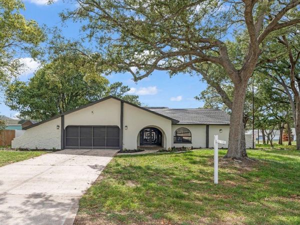 2051 LAREDO AVENUE , SPRING HILL, FL 34608