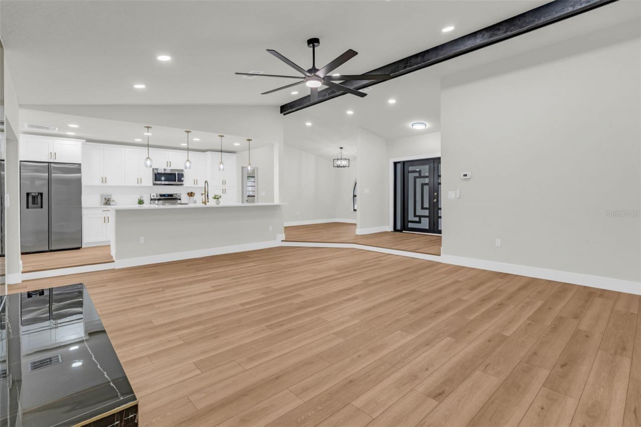 2051 Laredo Avenue , Spring Hill, FL 34608 Photo