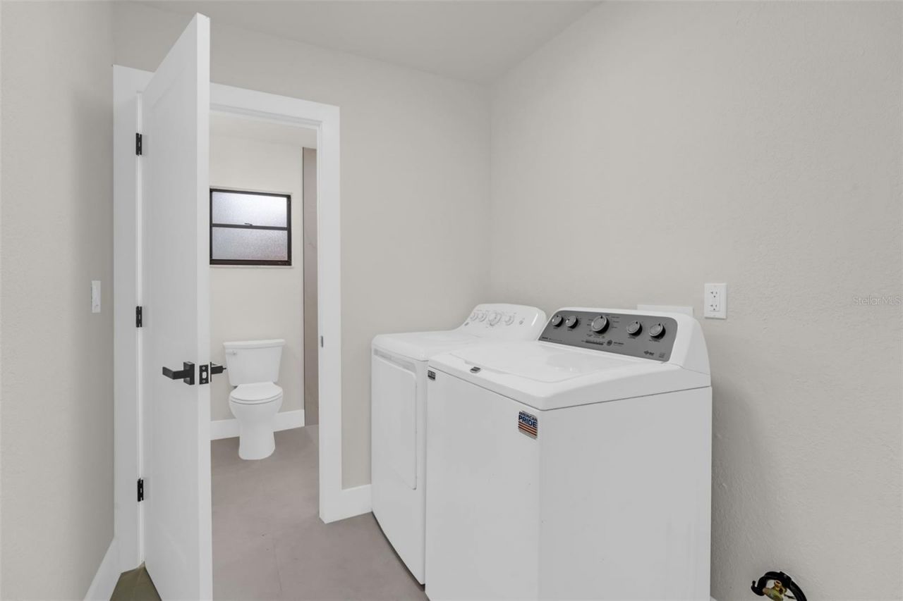 2051 Laredo Avenue , Spring Hill, FL 34608 Photo