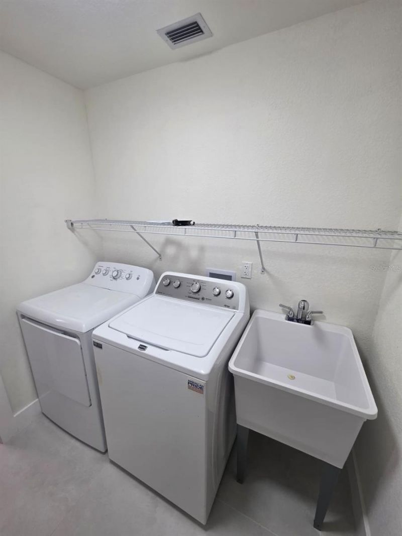 2051 Laredo Avenue , Spring Hill, FL 34608 Photo